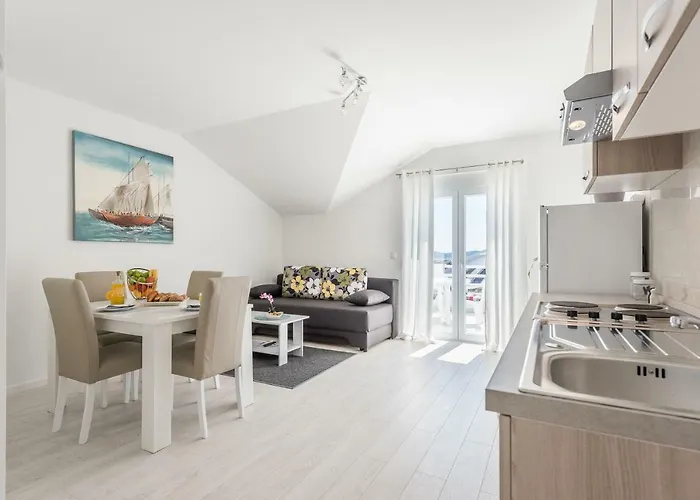 Hiperion Apartment *